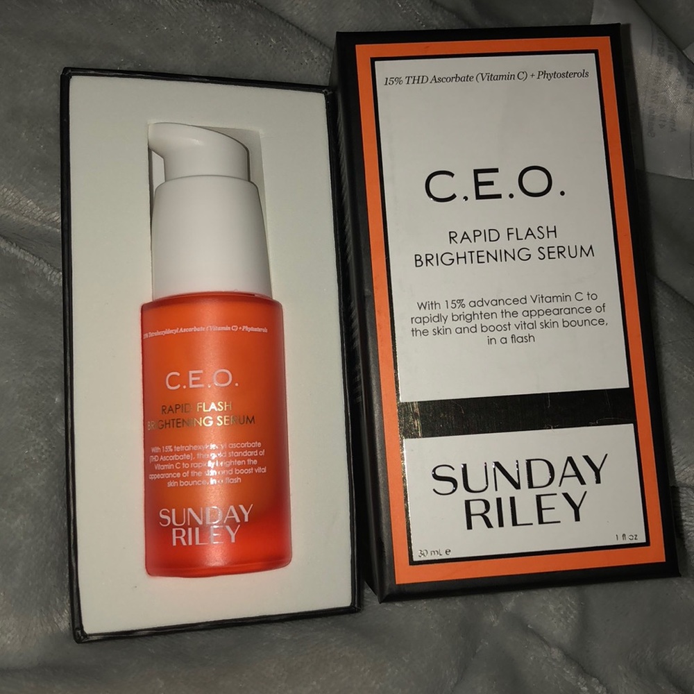 BNIB Sunday Riley CEO Brightening Serum Full Size